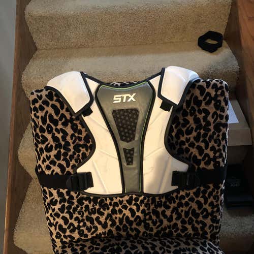 Used Medium STX Cell III Shoulder Pads