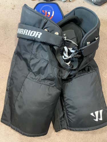 Black Senior Medium Warrior  Hockey Pants QRE 3