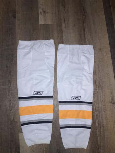 Buffalo sabres XL Reebok  Socks