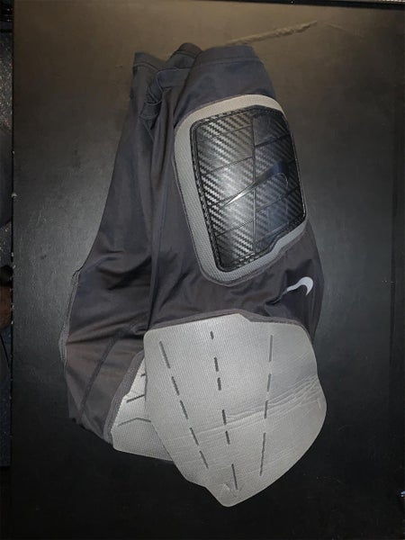 Used XL Nike nike pro combat