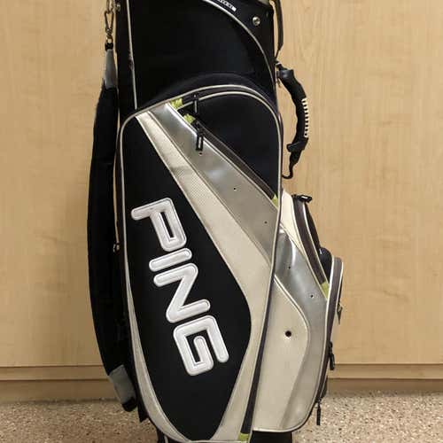 Ping Golf Bag In Great Condition!!!