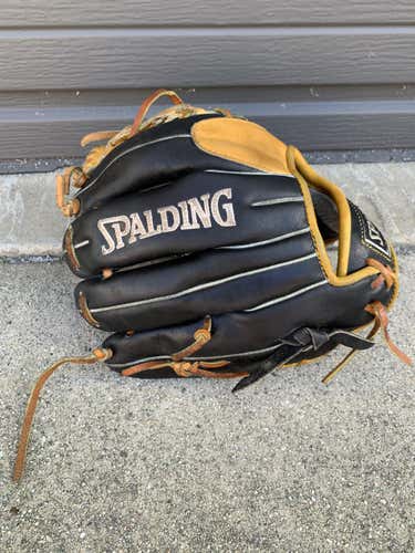 Black Used High School/College Infield Right Handed Pro series Baseball Glove 11.5"