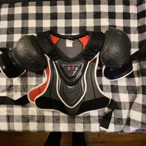 Used Large Bauer Vapor 1X Pro Stock Shoulder Pads