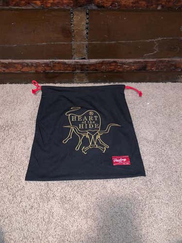 New Rawlings Heart Of The Hide Bag