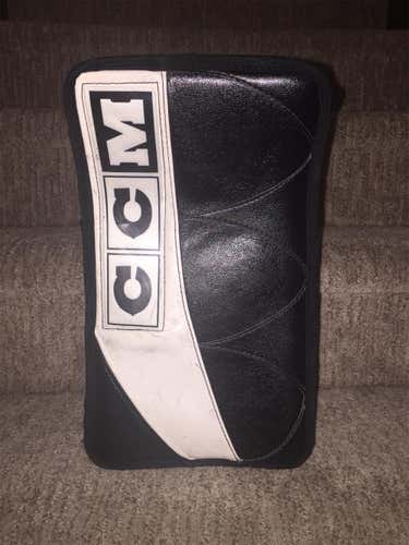 Pro Stock - CCM Heaton Helite 8 Blocker (Great Condition)