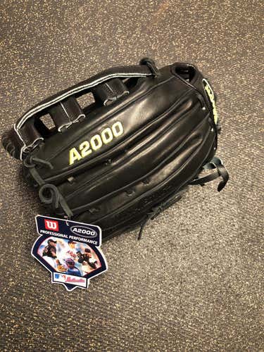 Black New Outfield A2000 12.5" Baseball Glove