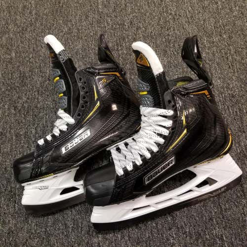 Senior New Bauer Supreme 2S Pro Hockey Skates Size 9