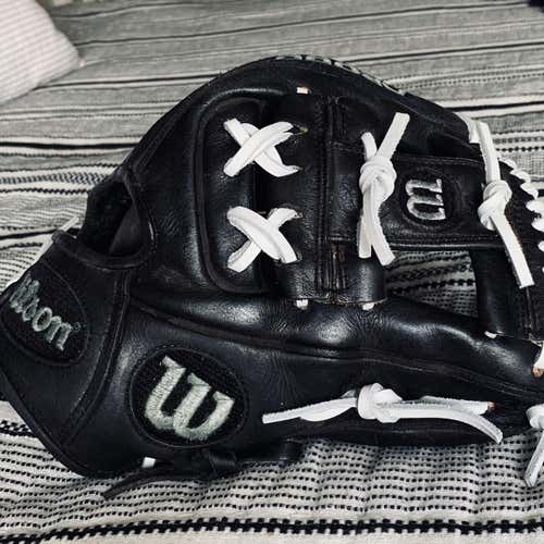 Black Used Infield A2000 11.25" Baseball Glove