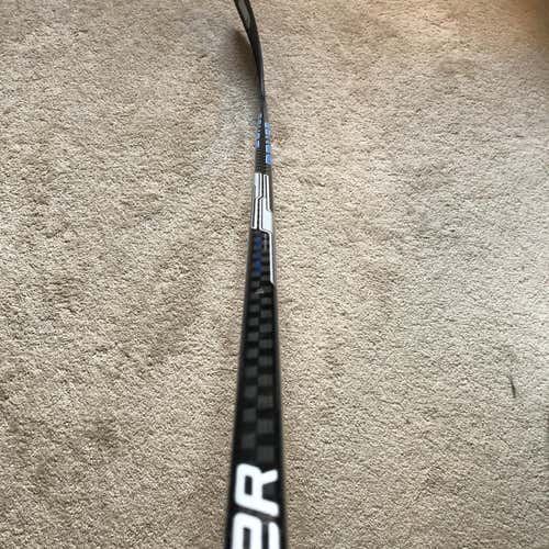 New Right Handed Team Nexus Mid Hockey Stick