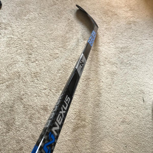 New Right Handed Team Nexus Mid Hockey Stick