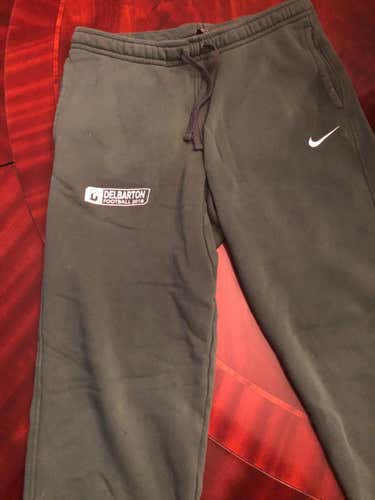 Delbarton Green Used Adult Men's Medium Nike Pants