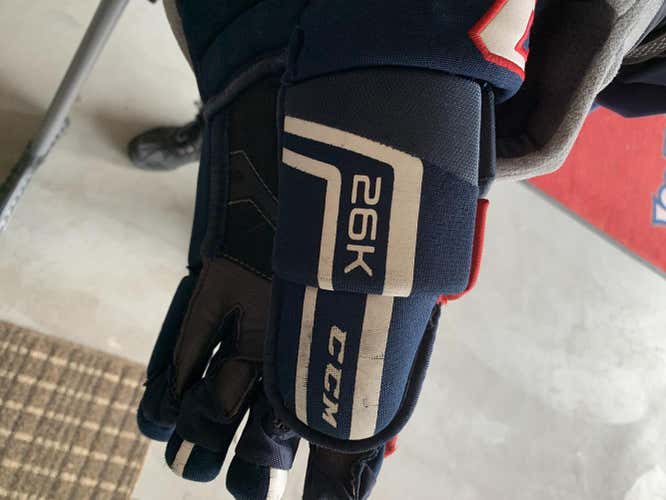 Blue Used Senior CCM 26K Gloves 15"