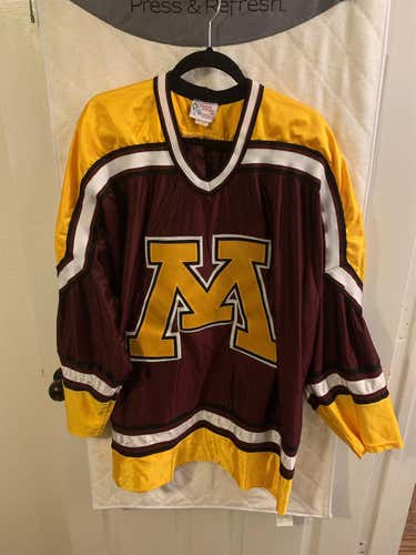 Minnesota Golden Gophers Adult XL   Jersey
