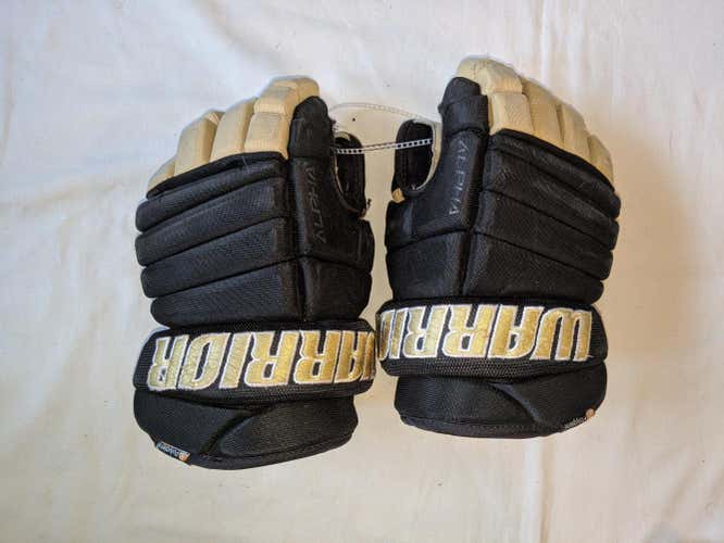 Used Warrior Alpha grizzlies Gloves 12"