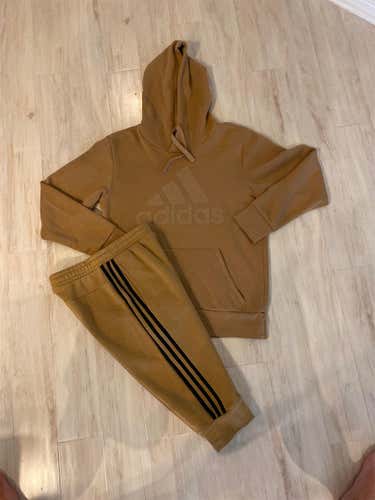 Brown Men's Small Adidas Sweatshirt