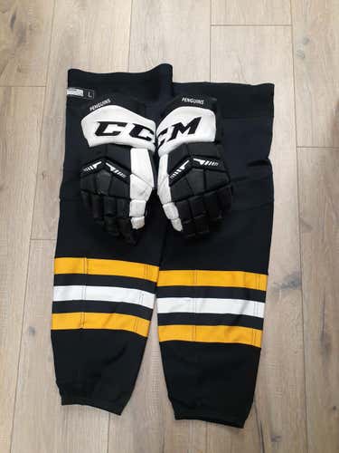 Penguins Pro Stock Gloves/Socks (14"/Size L)