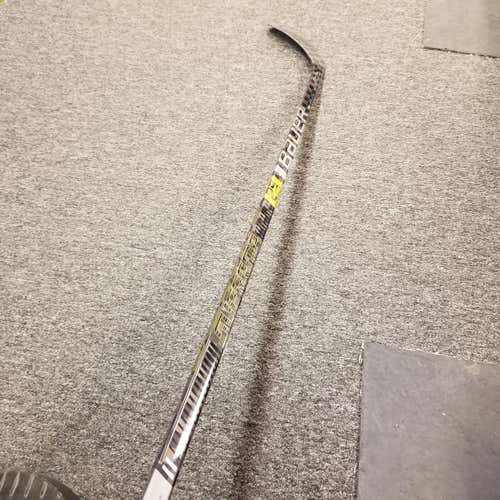 New Senior Bauer Right Handed Supreme 2S Pro Hockey Stick