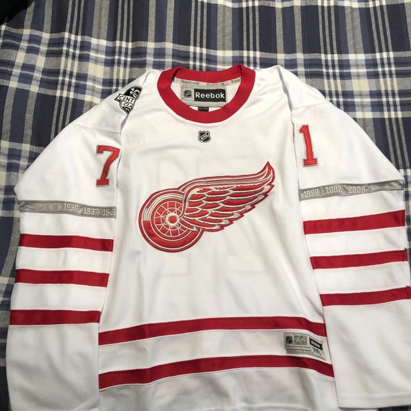 Dylan Larkin Jersey