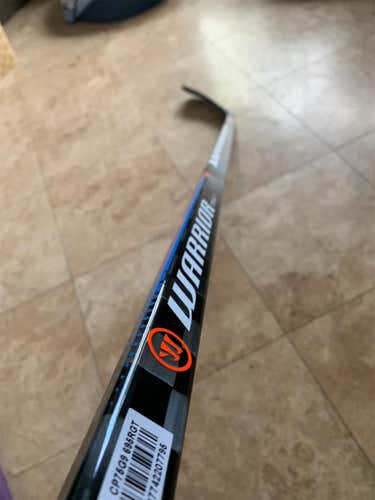 New Right Handed Fantom QRE Hockey Stick