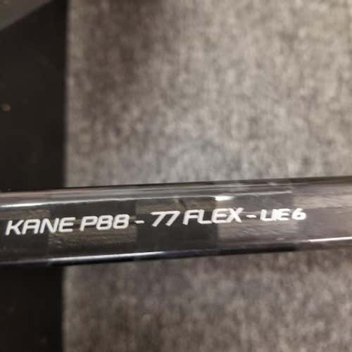 New Senior Bauer Right Handed Supreme 2S Pro Hockey Stick