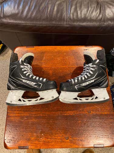Used CCM RibCor 70K EE (Extra Wide) Size 8 Hockey Skates