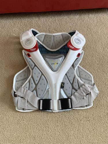 Used Medium Maverik Rome RX3 Shoulder Pads