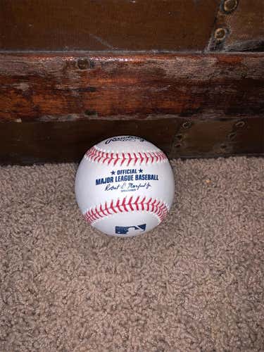 New Rawlings ( MLB Practice) Baseball