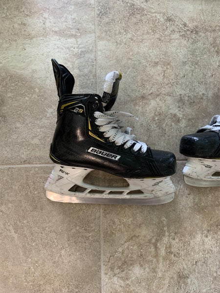 Used Bauer Supreme 2S D&R (Regular) Size 6.5 Hockey Skates