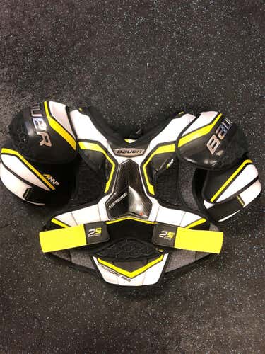 New Large Bauer Supreme 2s pro Shoulder Pads