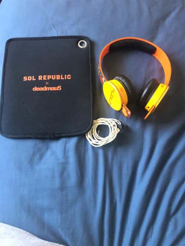 Sol Republic Deadmau5