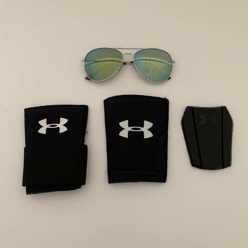 2-Pack + Free Sunglasses Under Armour Wrist Guards Men's Size L/XL Black/Camo