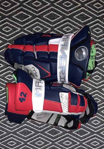New Player Maverik M4 Lacrosse Gloves