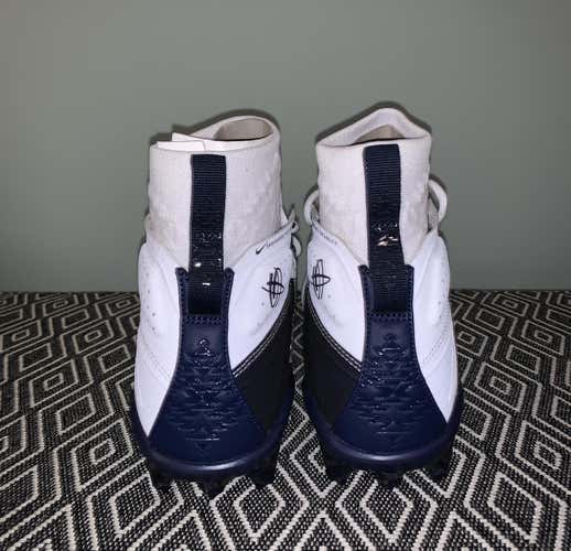 New 13 (Women's 14) Nike