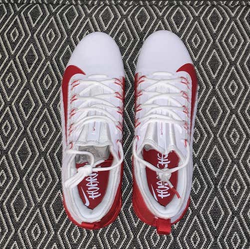 New Men's 13 (Women's 14) Nike Low Cut