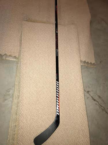 New Senior Warrior Right Handed Covert QRE Pro Hockey Extended Stick Toe Pro Stock