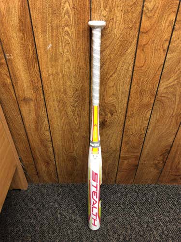NEW Easton Hyperlite 33in -12 Softball Bat