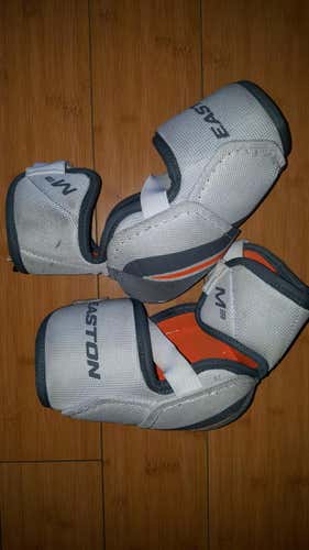 Senior Medium Easton M3 Elbow Pads