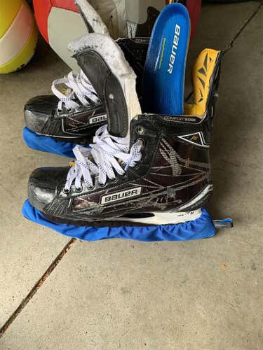 Used Bauer Supreme 1S Pro Stock Size 10.5 Hockey Skates