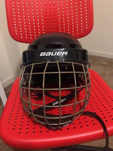 Black Used Medium Bauer True Vision I Helmet