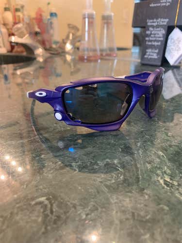 USA SWIM TEAM UNRELEASED TEAM ISSUED Blue  Oakley Sunglasses