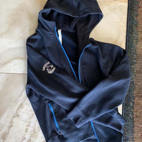 Canucks Lululemon Sweatshirt