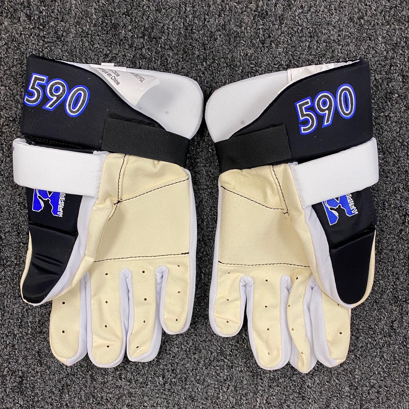 Mylec MK1 Player Street Hockey Gloves Senior size M retails $35 