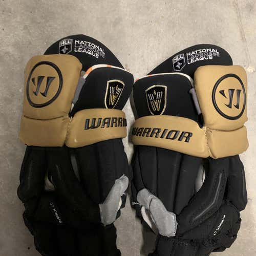Black Used Player Warrior Burn 13" Lacrosse Gloves