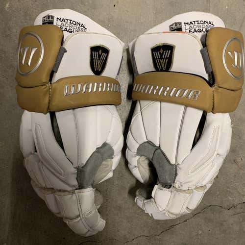 White Used Player Warrior Burn 13" Lacrosse Gloves