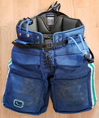Roberto Luongo Vancouver Canucks GW Vaughn goalie hockey pants - XL