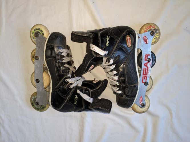 Used Chandler hardware stock series Size 5 roller hockey in limes