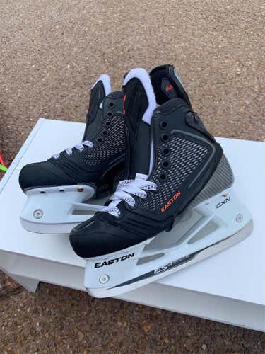 New Easton Mako D&R (Regular) Size 4 Hockey Skates
