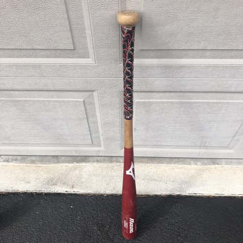 Used Mizuno Maple 33" Bat