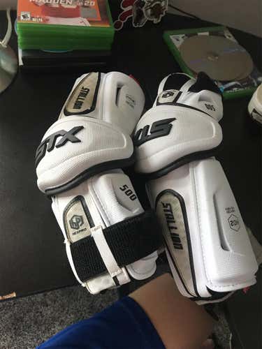 Used For One Season  Medium STX Stallion 500 Arm Pads