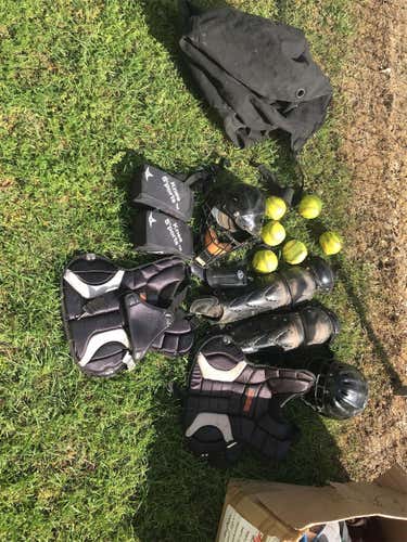 Used Intermediate All Star Catcher's Combo